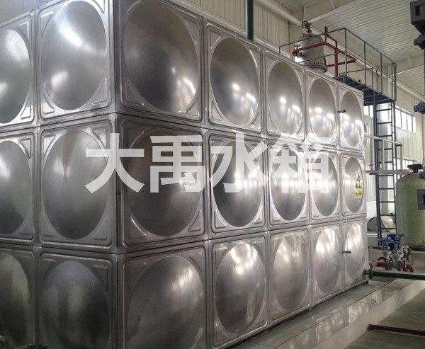 組（zǔ）合式不鏽鋼水箱