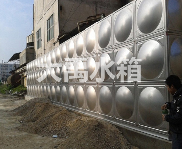 組合式（shì）不鏽鋼水箱